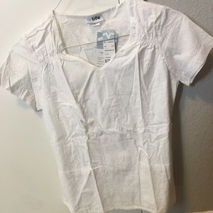 Small vetch embroidered scrub top NWT